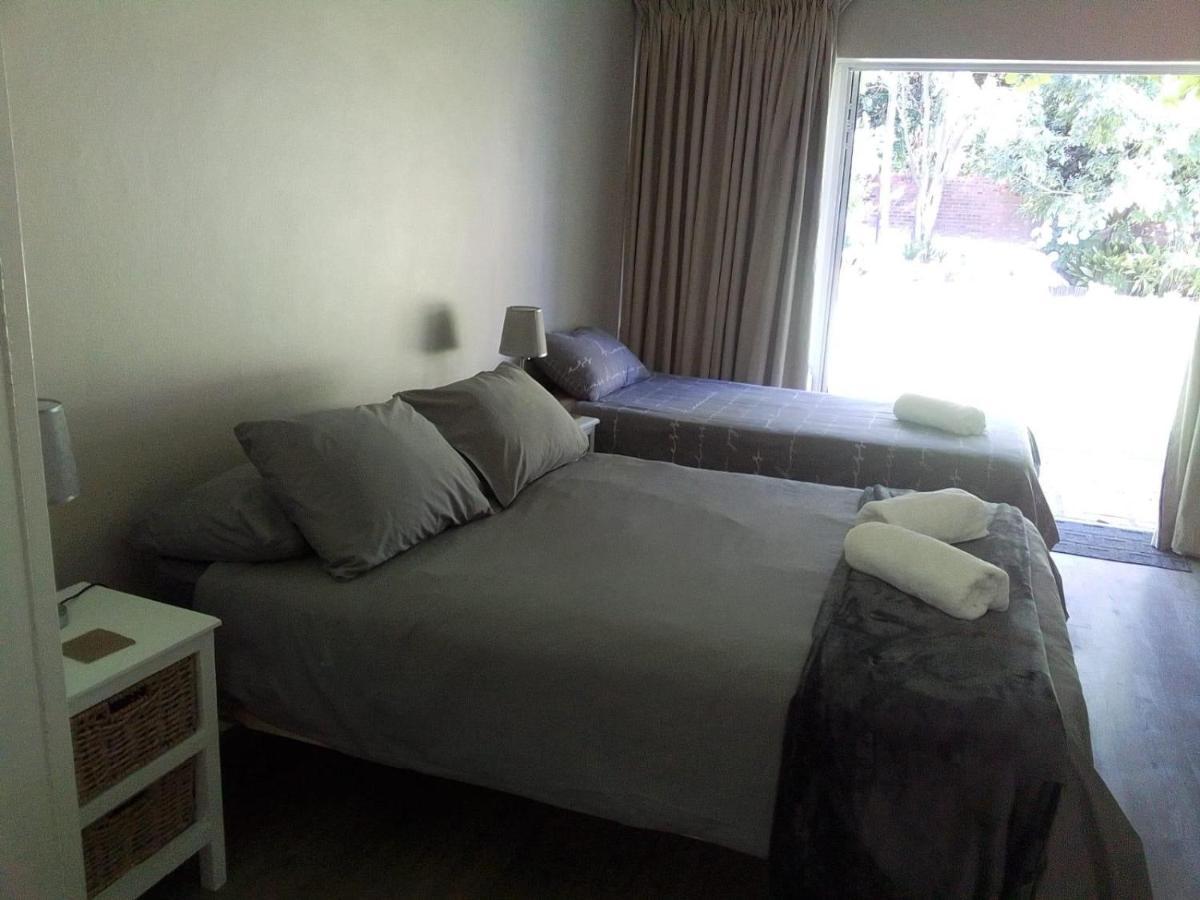 Dennecres4Guestrooms Ceres Bagian luar foto